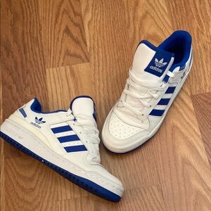 Adidas White and Blue Sneakers men’s 7